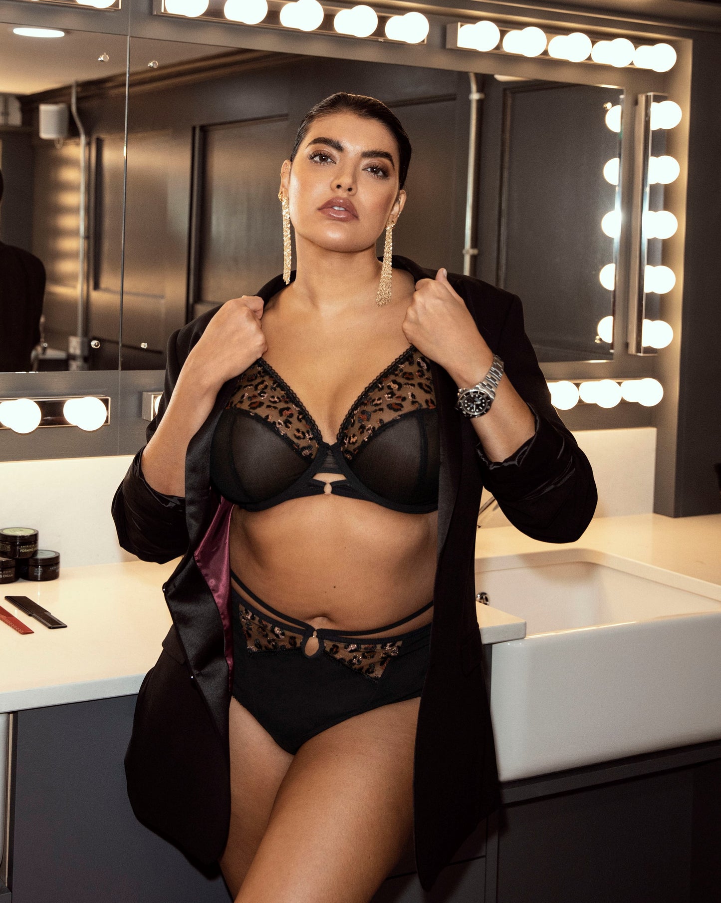 Elomi Namrah Bandless Plunge Bra Black