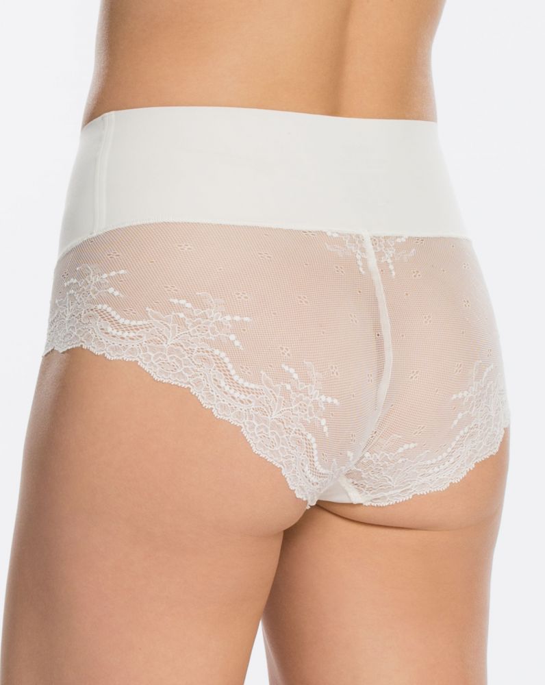 Spanx Undie-tectible Lace Hi-Hipster Panty Powder – Belle Mode Intimates