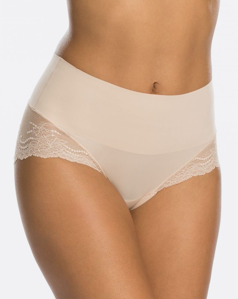 Spanx Undie-tectible Lace Hi-Hipster Panty Soft Nude