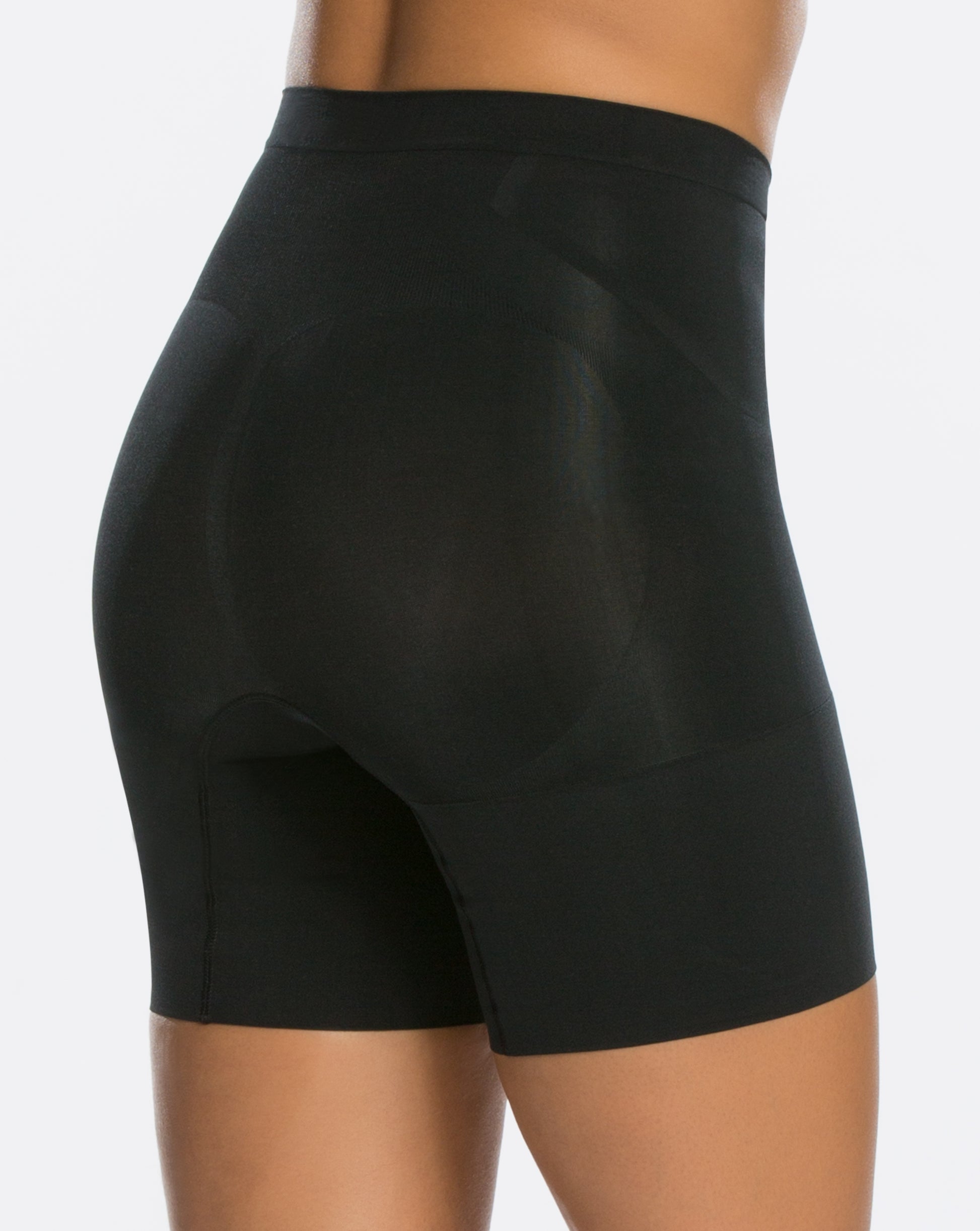 Spanx OnCore Mid-Thigh Short Black – Belle Mode Intimates
