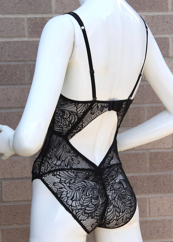Black underwire hot sale bodysuit